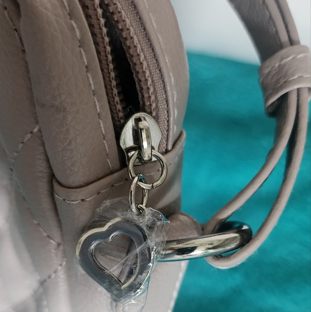 Bella Russo Beige Chain Strap Shoulder Crossbody Purse NWOT - Picture 5 of 12